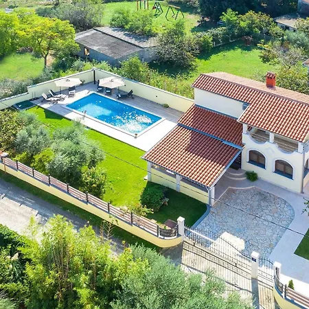 Captains Holiday home